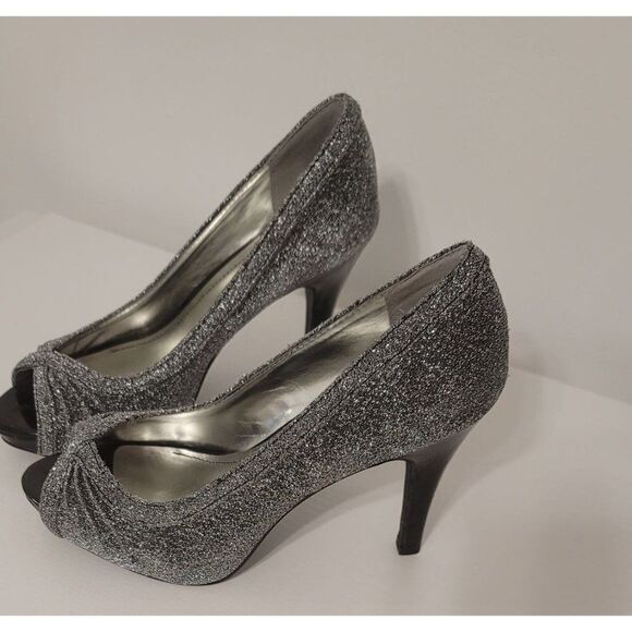 Style & Co Silver Peep Toe Heels - Picture 1 of 8